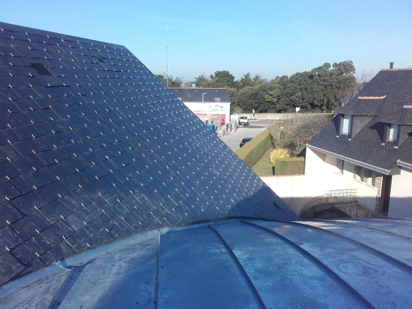 Piriac sur mer - Construction neuve - Couverture ardoises naturelles 86 m² et couverture cintrée zinc joint debout 52 m² - Atelier Absis Architecte Pornichet