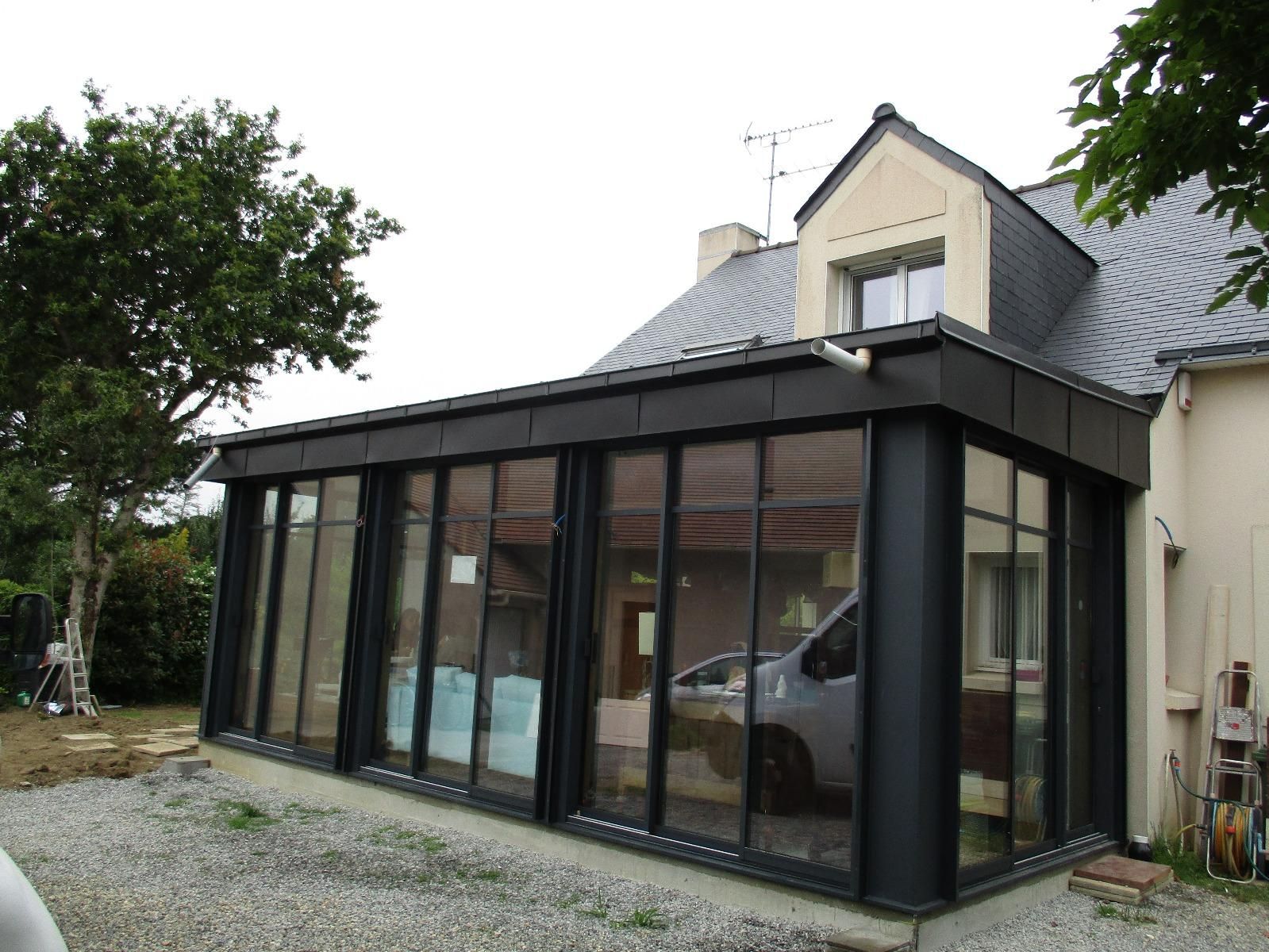Pornichet - Extension couverture et habillage bandeaux zinc noir joint debout - F. Akeroyd Architecte Pornichet