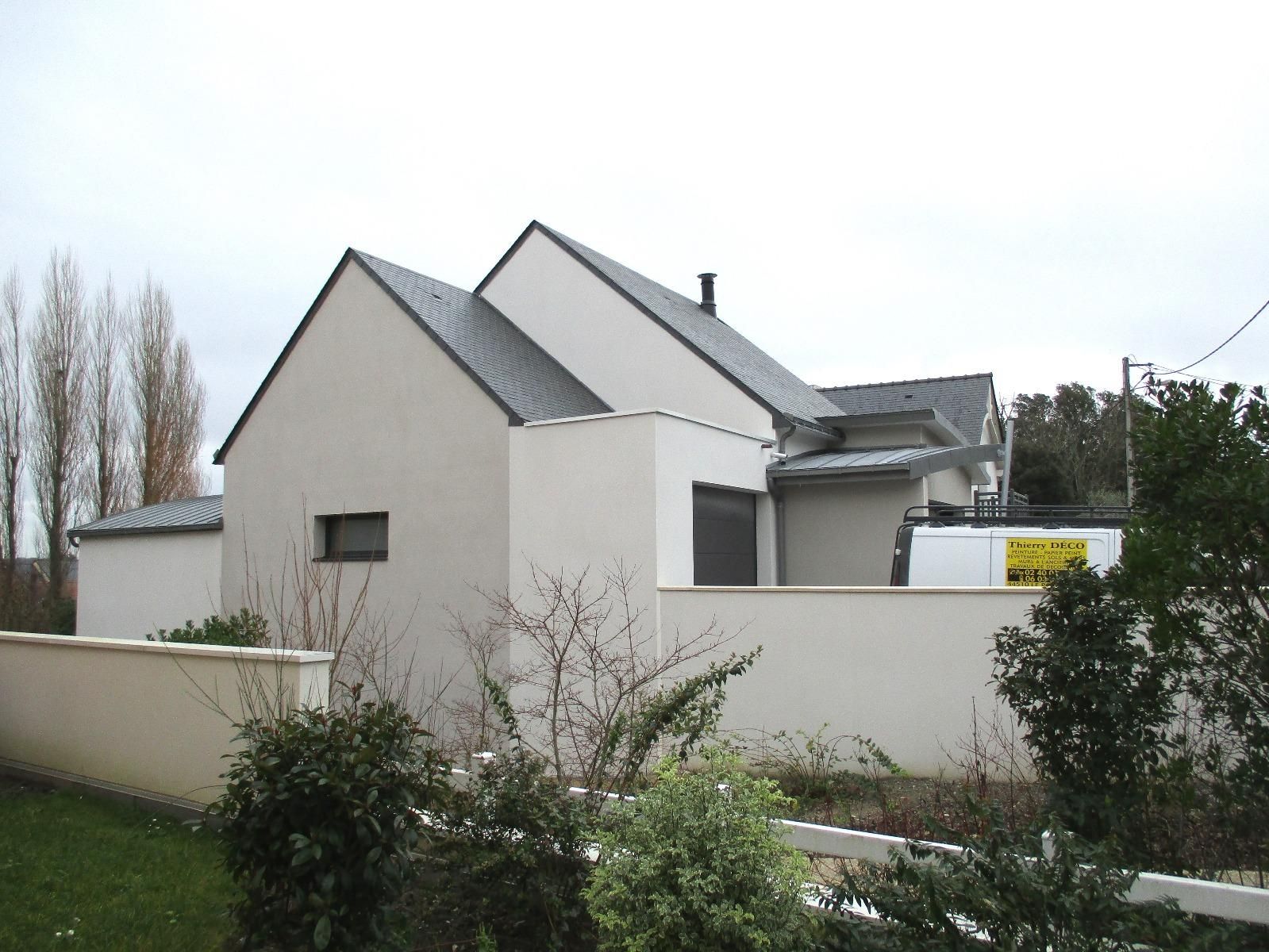 Pornichet - Construction neuve - Couverture ardoises d'Espagne et 4 toitures cintrées zinc joint debout - Atelier Absis Architecte Pornichet