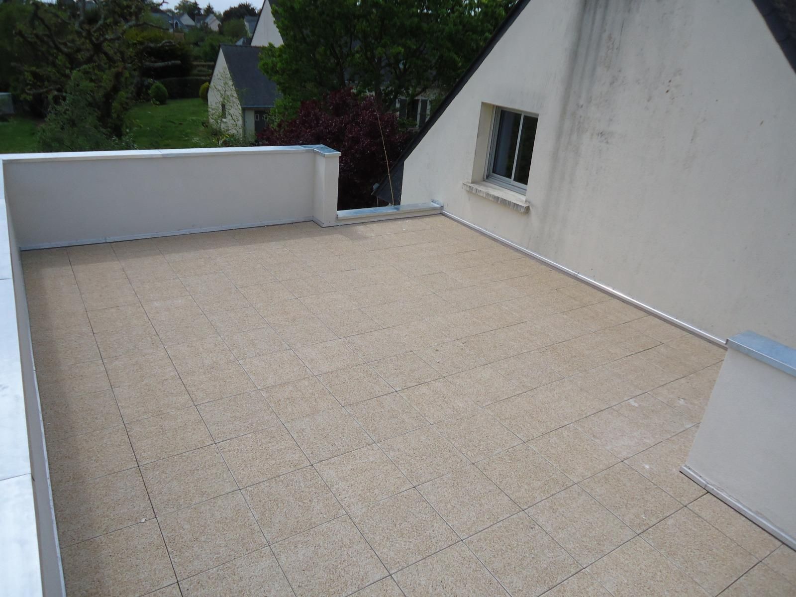 La Baule - Etanchéité toit terrasse lestée avec dalles gravillonnées sur extension neuve - Catherine Cussonneau architecte St André des Eaux