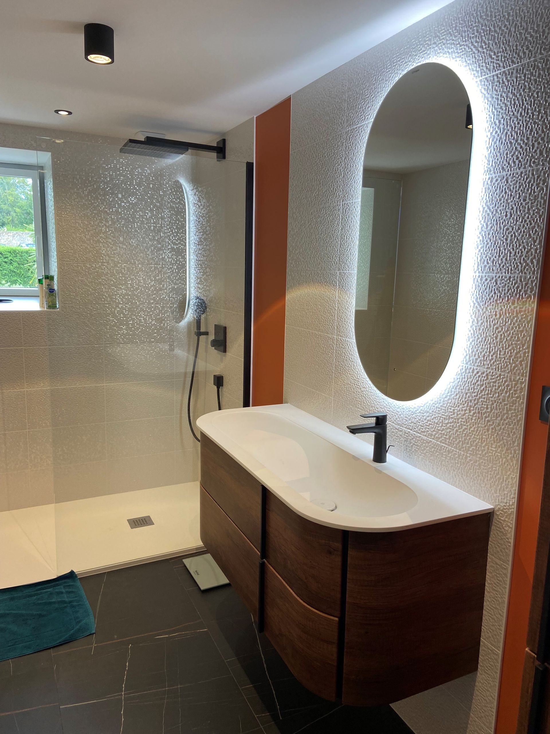 Salle de douche après rénovation