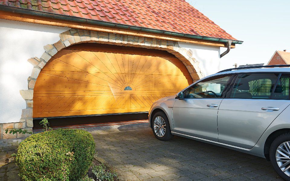Garagentor aus Holz