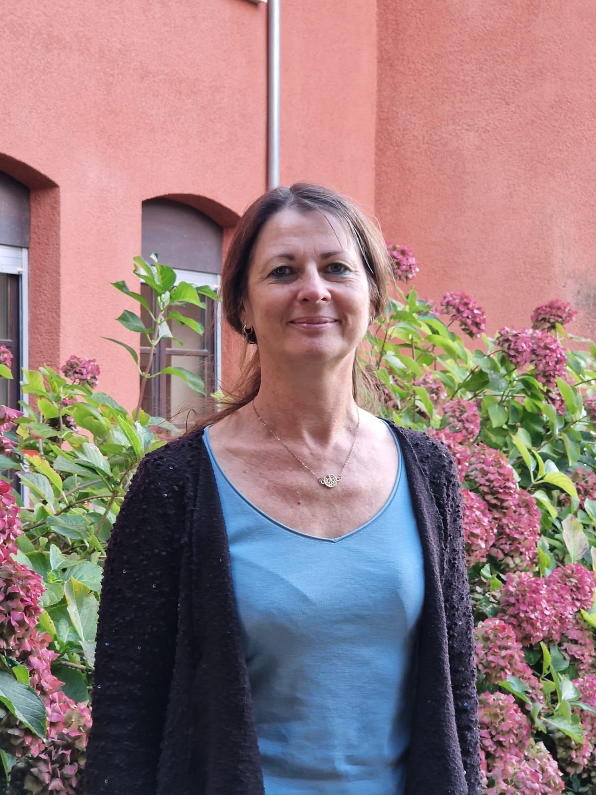 Notre responsable du bureau des entrées