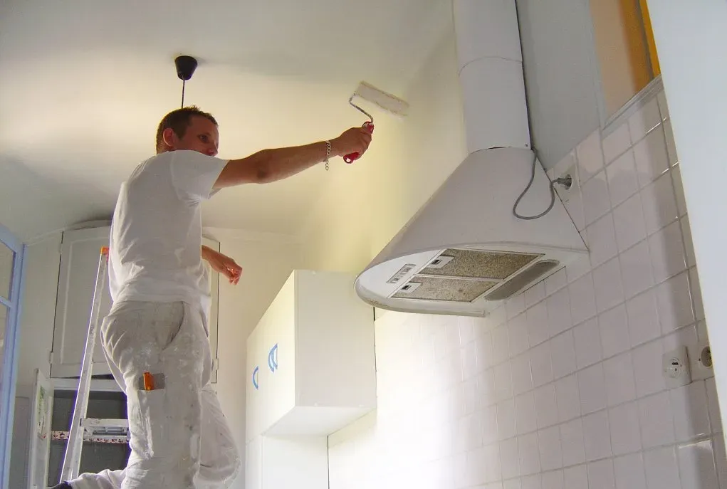 Rénovation de cuisine, peinture par A. Tamietti