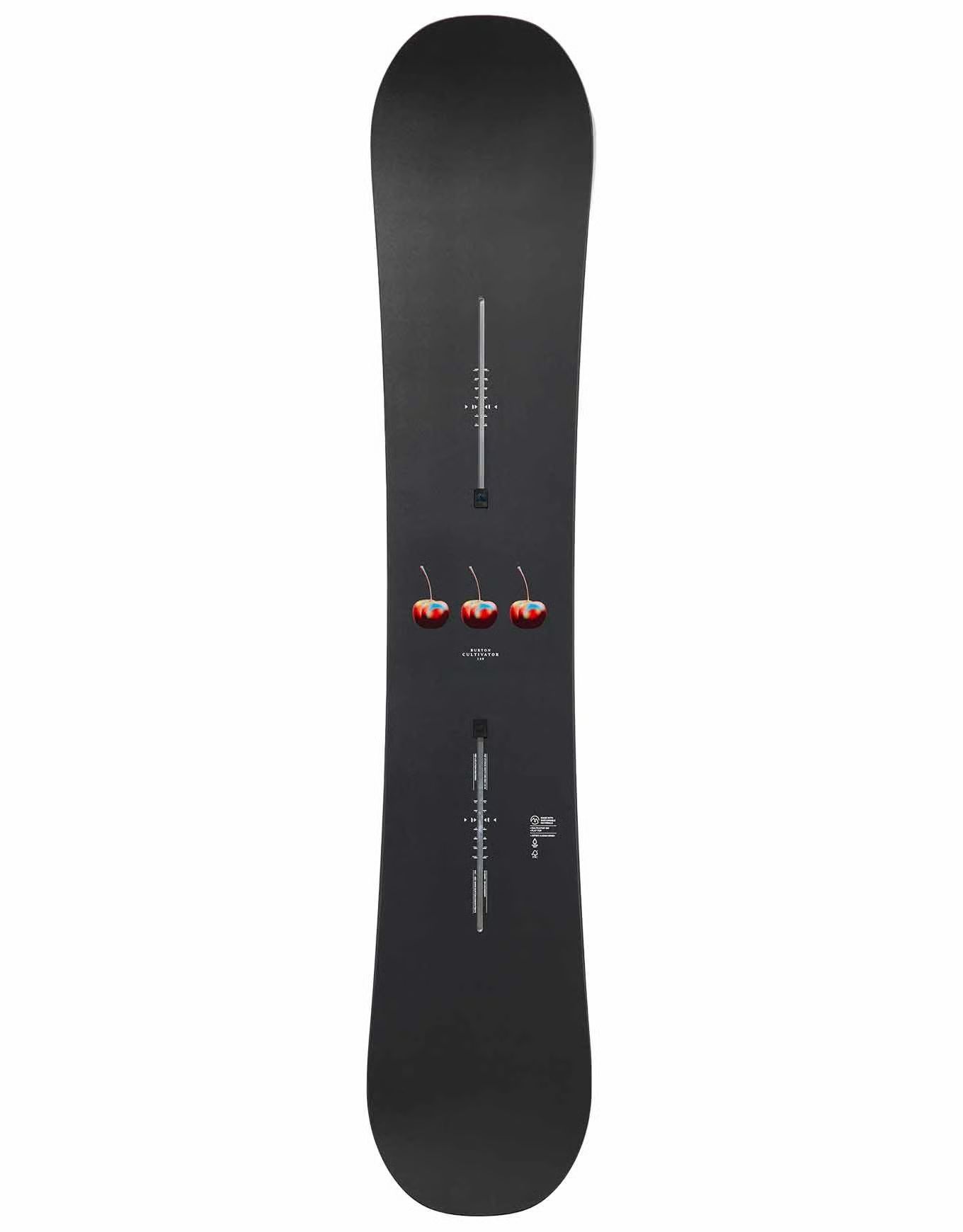 Snowboard Burton noir avec inserts de fixation rouges sur fond blanc.