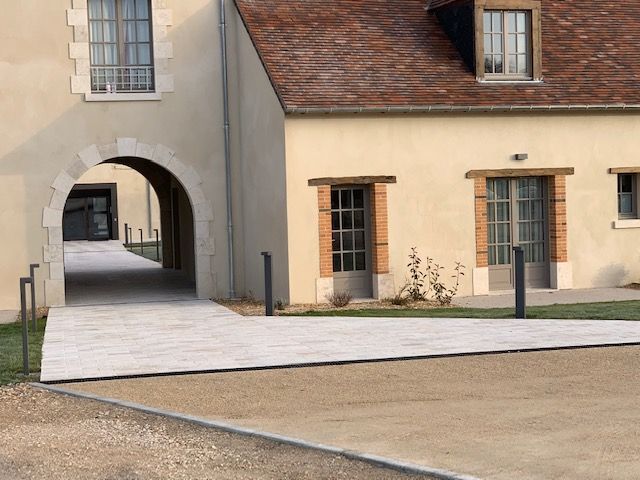 Allée en travertin