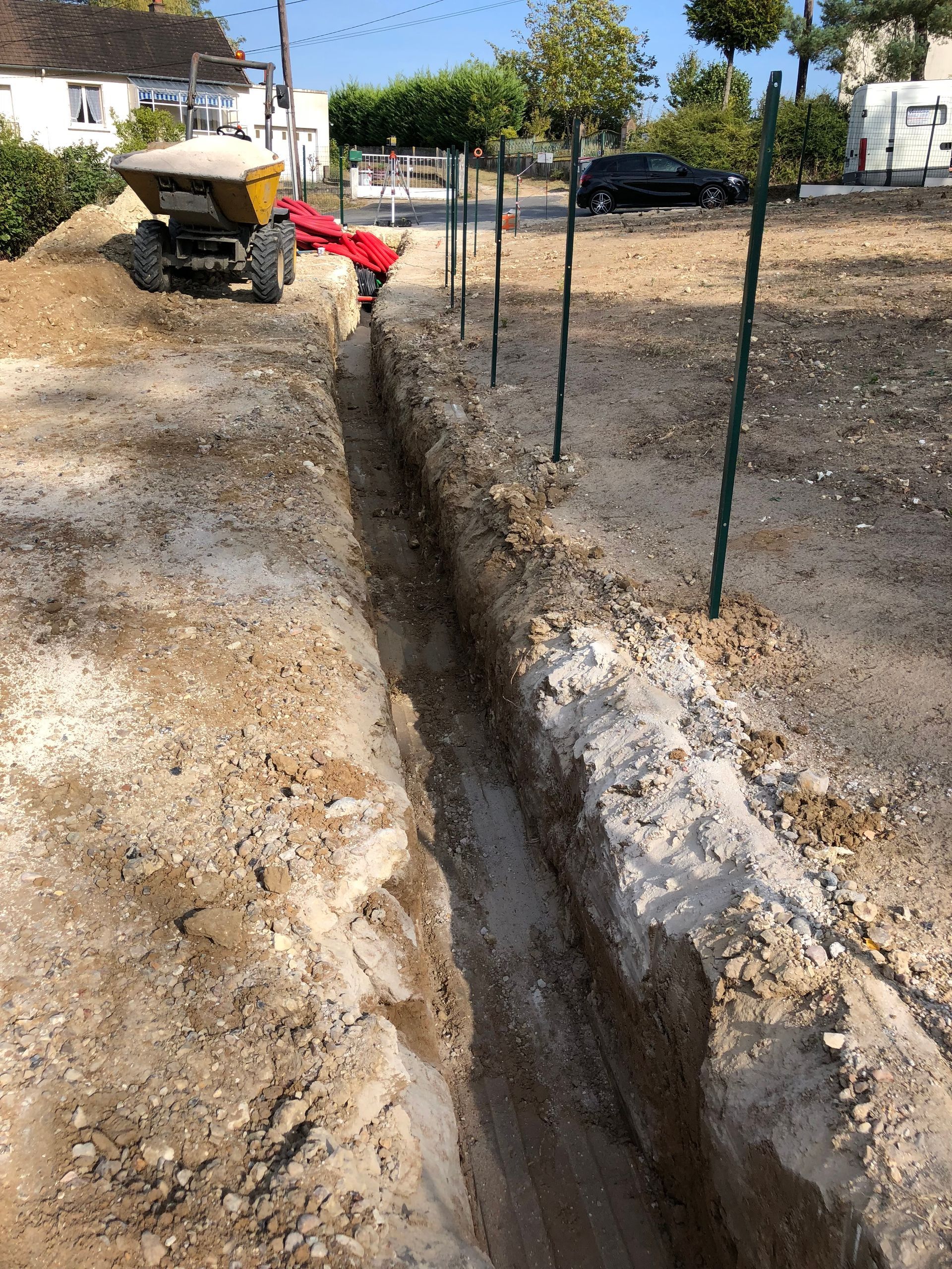 Tranchée de raccordement au réseau d'assainissement collectif