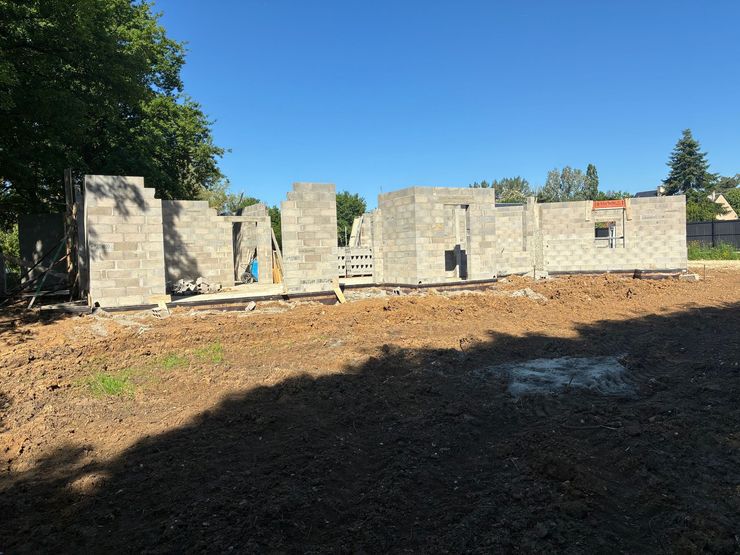 Construction de murs porteurs de maison