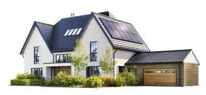 Maison blanche moderne avec toit foncé, panneaux solaires et garage en bois attenant sous un ciel lumineux