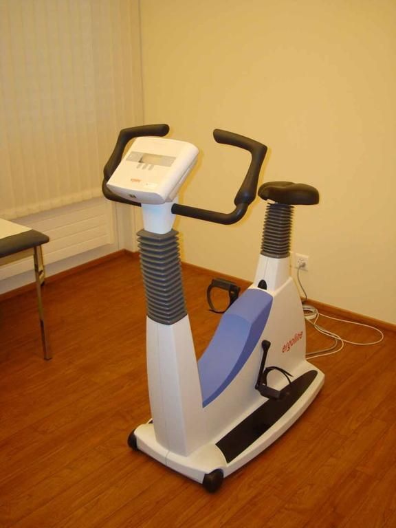 Dr A. Basti - Lausanne