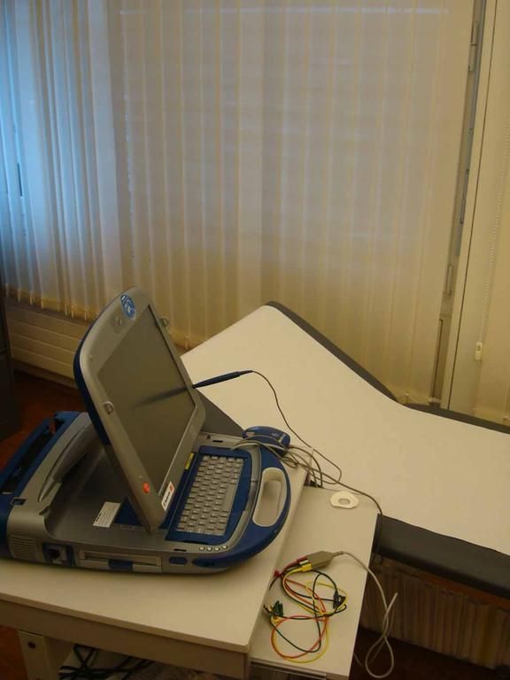 Dr A. Basti - Lausanne