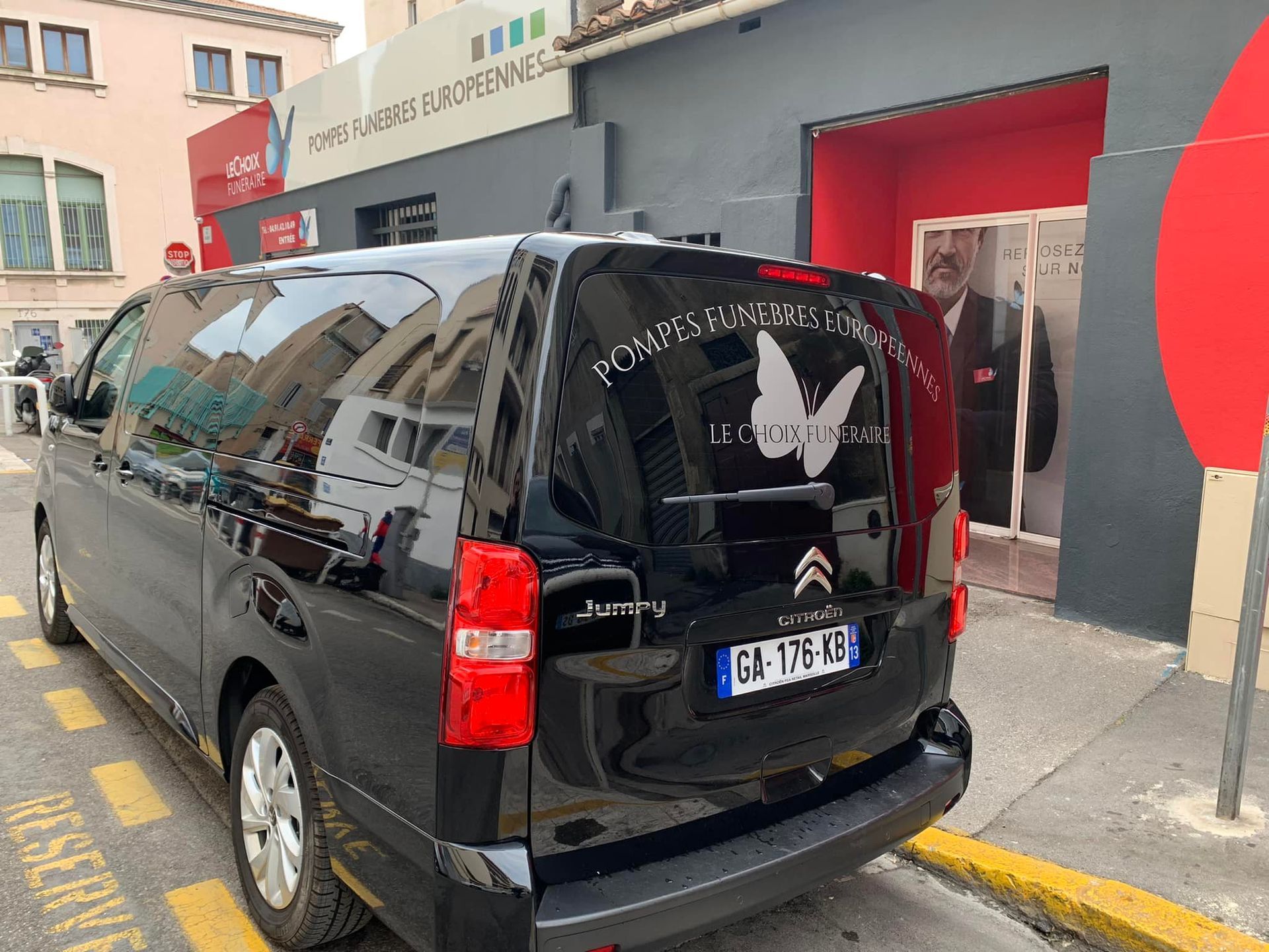 Notre véhicule pour les cérémonies funéraires