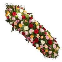 Dessus de cercueil rouge, blanc orange, rose et vert