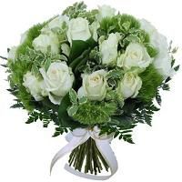 Bouquet de fleurs blanc et vert