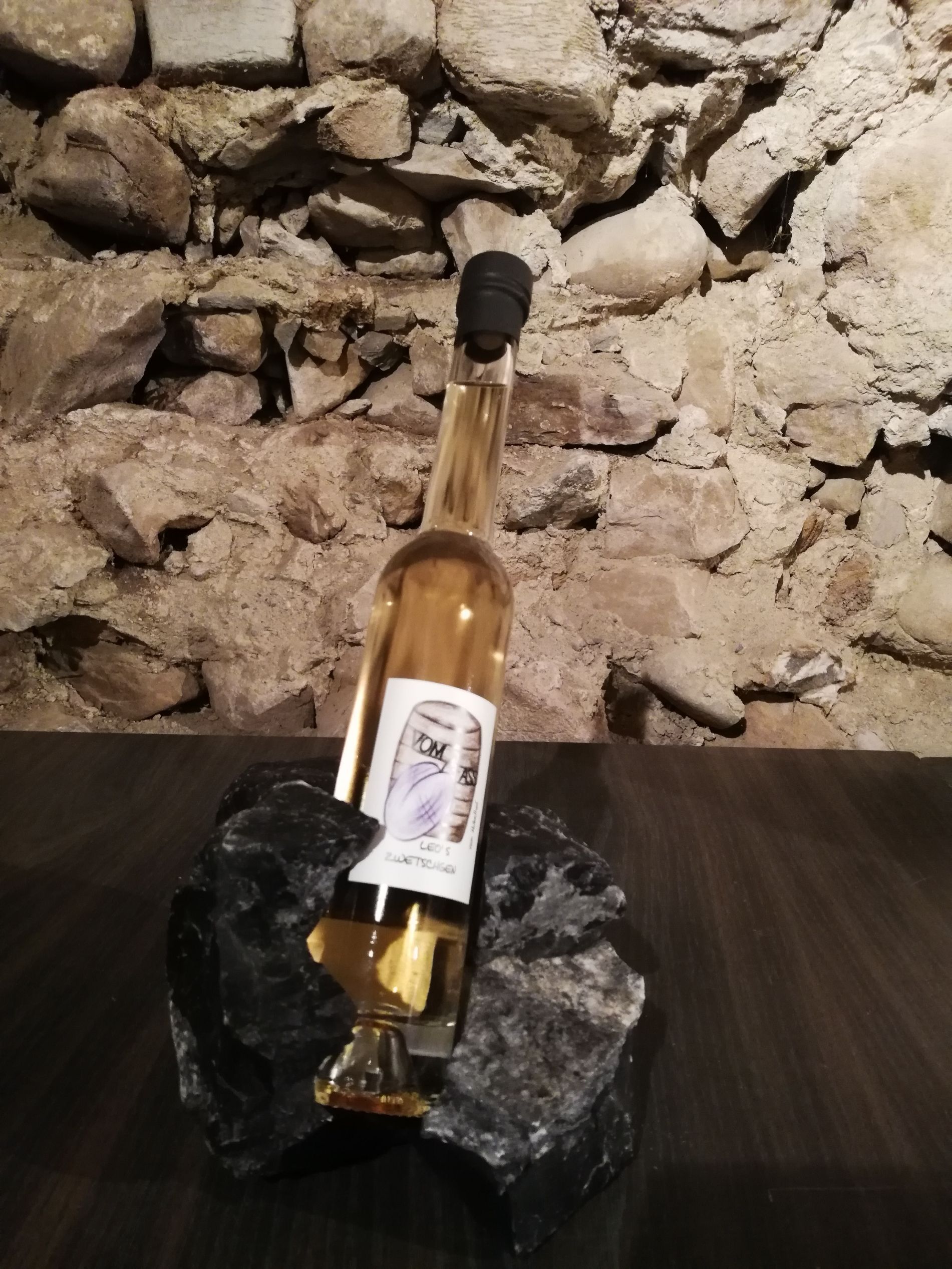 Fass Birne Brand Williams Flaschen Schnaps Keller Angebot Geschenk Event Hofladen Schnapsdegustation