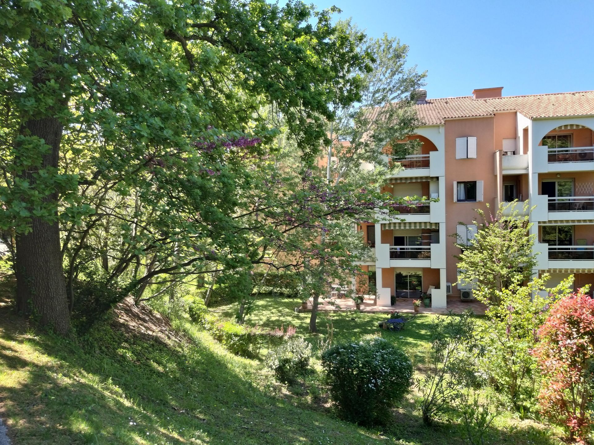 Photo d'un immeuble de la copropriété