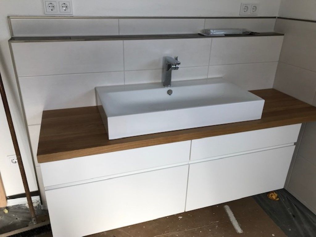 längliches Waschbecken