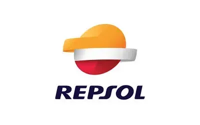 Logotipo de Repsol con emblema circular naranja, blanco y rojo sobre el nombre de la marca.