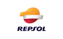 Logotipo de Repsol con emblema circular naranja, blanco y rojo sobre el nombre de la marca.