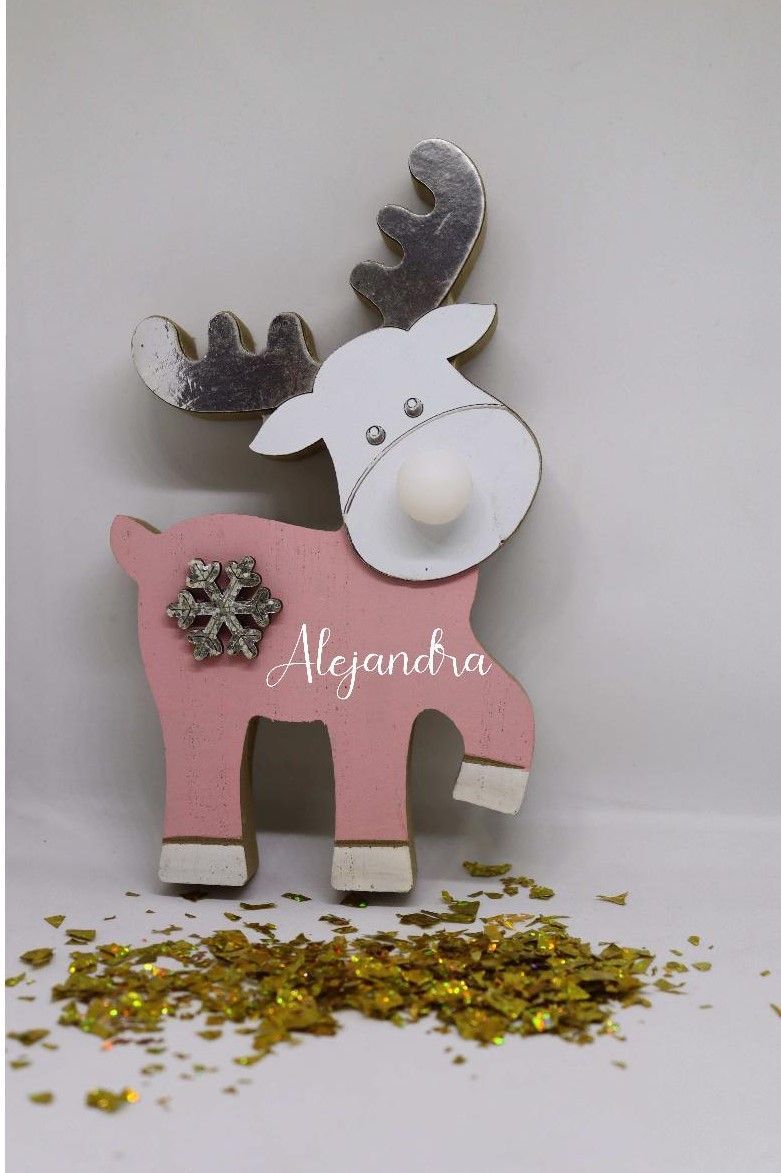 Adorno navideño de reno rosa con astas plateadas y nombre
