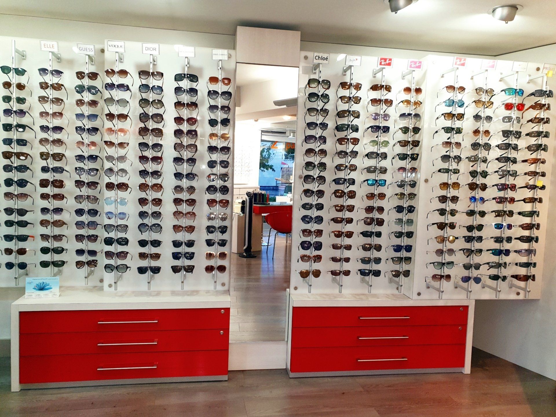 Des lunettes de soleil