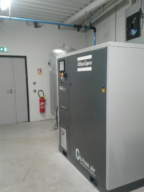 Casier intégrant un compresseur d'air