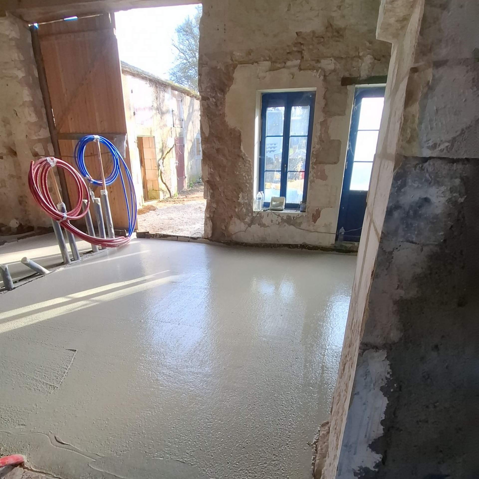 Vers la page rénovation immobilière.