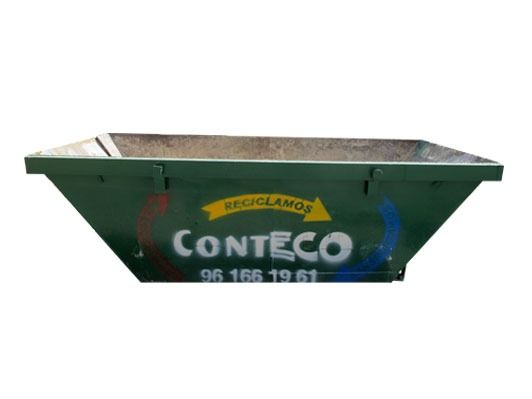 Contenedor verde Conteco con logotipo de reciclaje y número de teléfono.