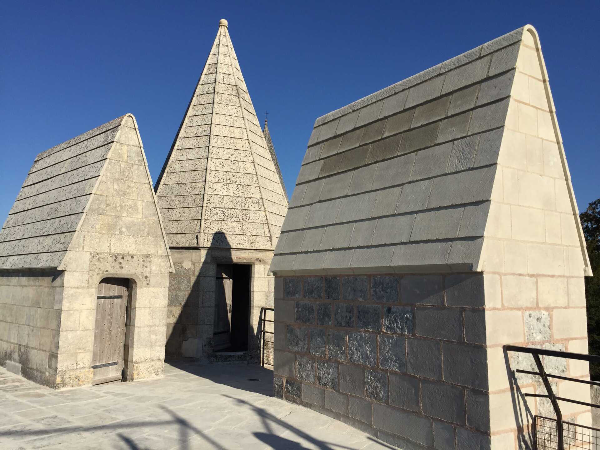 Porte Royale de Loches - Restauration d'un édicule d'escalier sur la terrasse