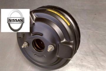 Servofreno Nissan negro.