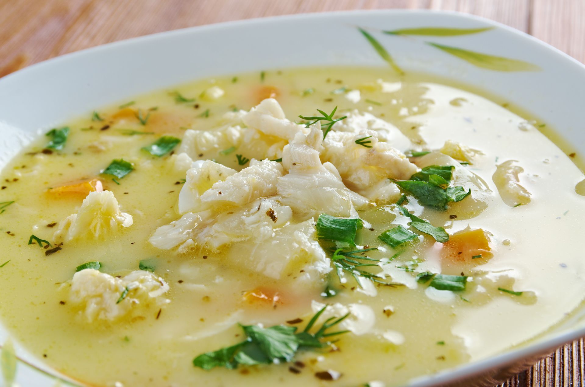 Bourride à la sétoise dans une assiette blanche
