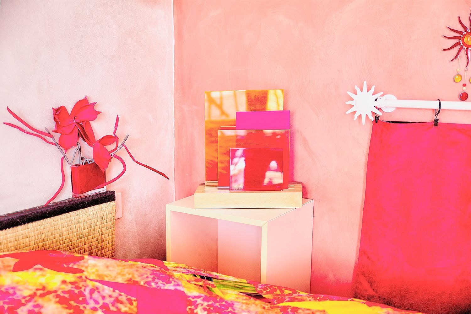 Chambre avec décoration