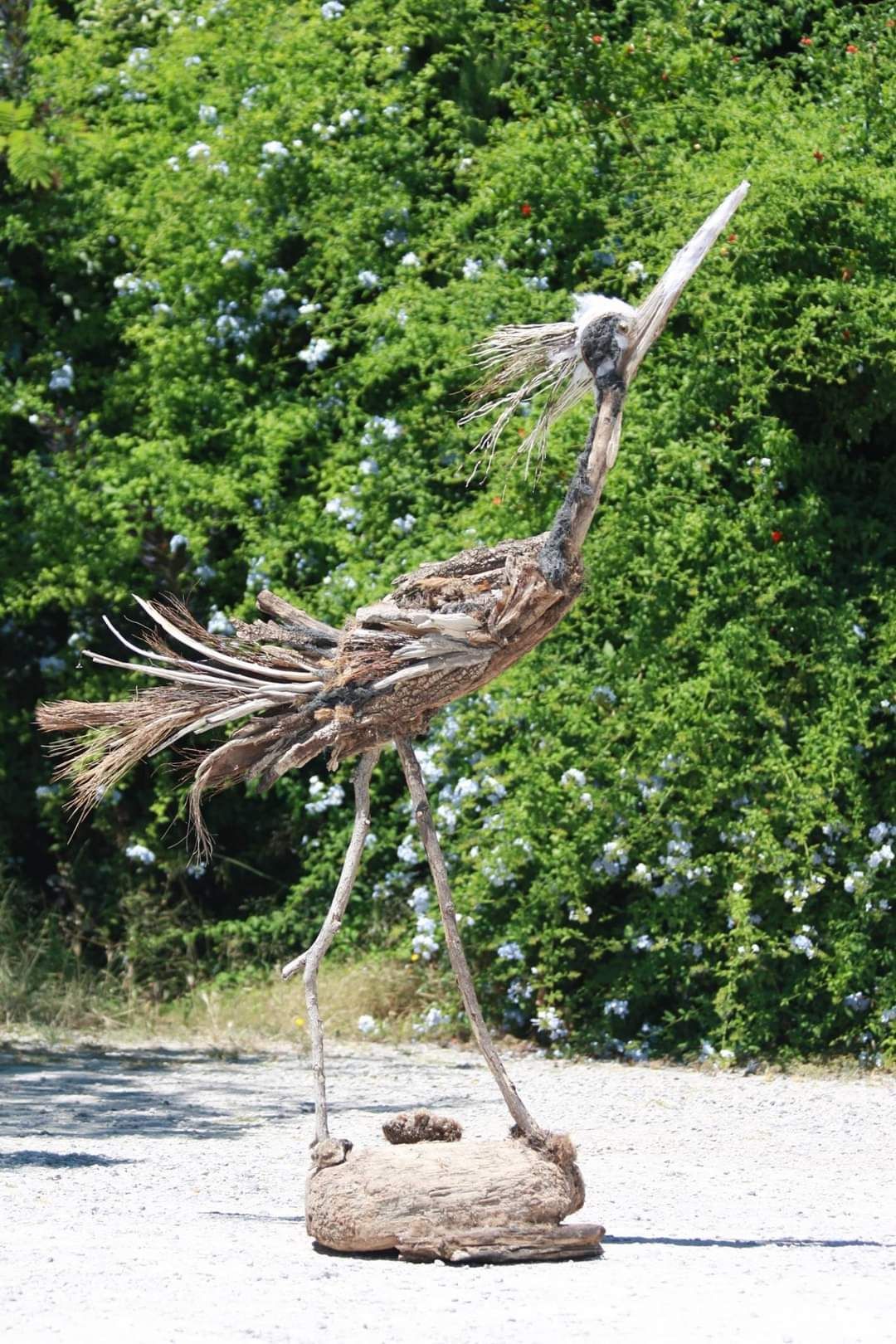 Sculpture unique en bois flotté