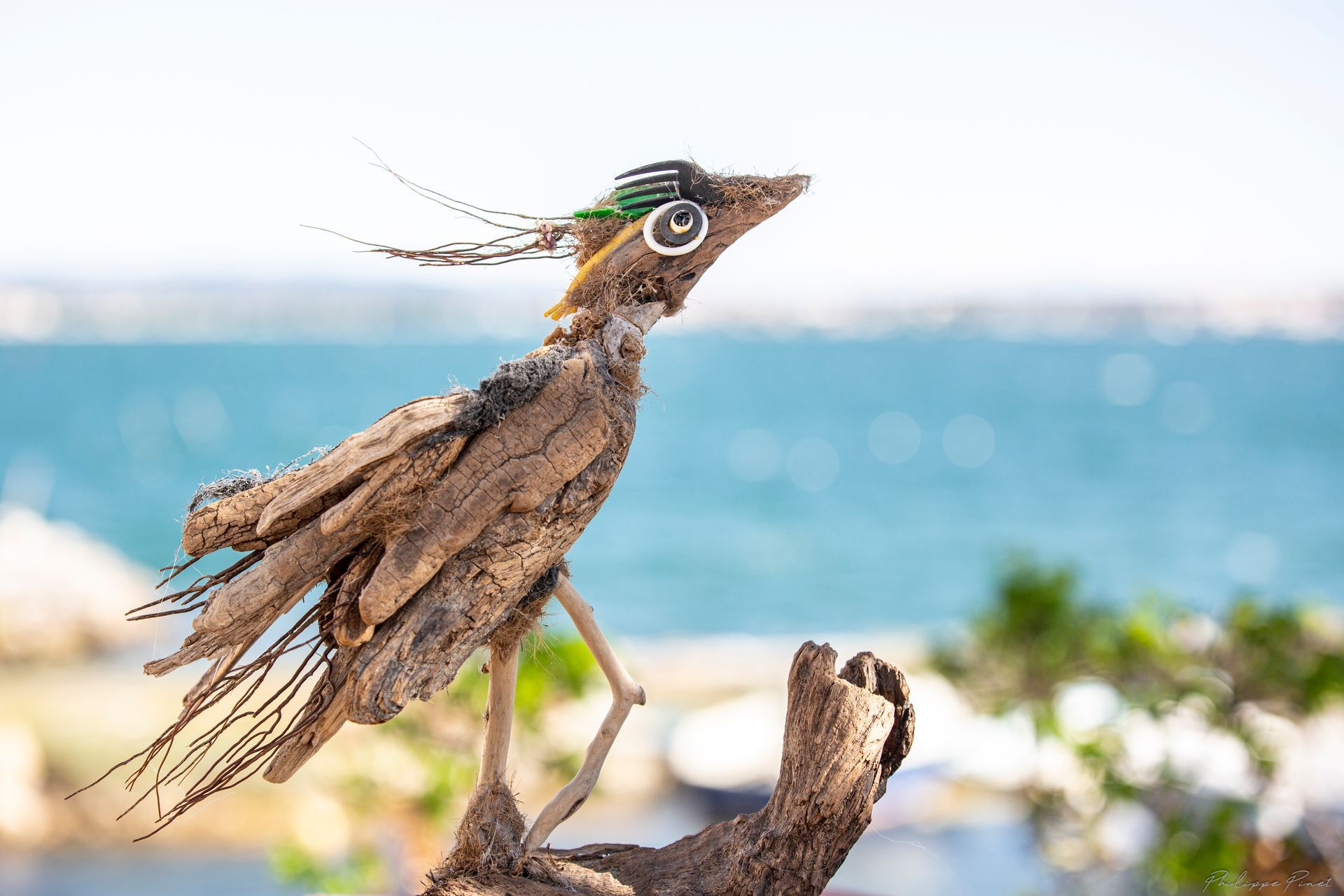 Morceau de bois sculpté