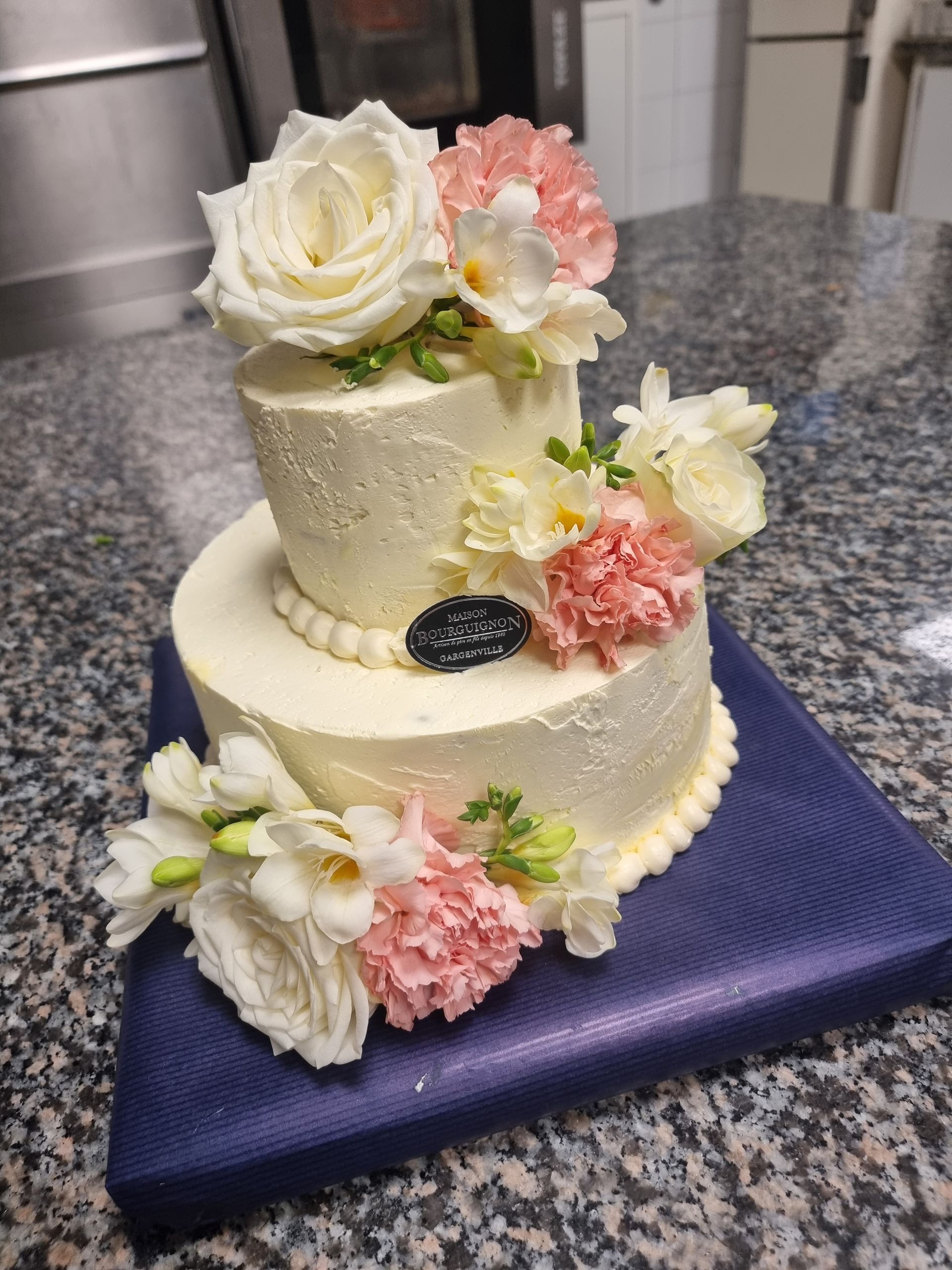 Gâteau de mariage fleurs