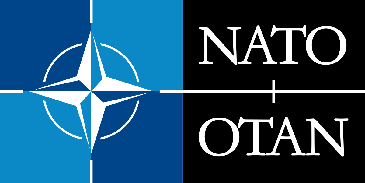 Un logotipo azul y negro para la OTAN y la OTAN.