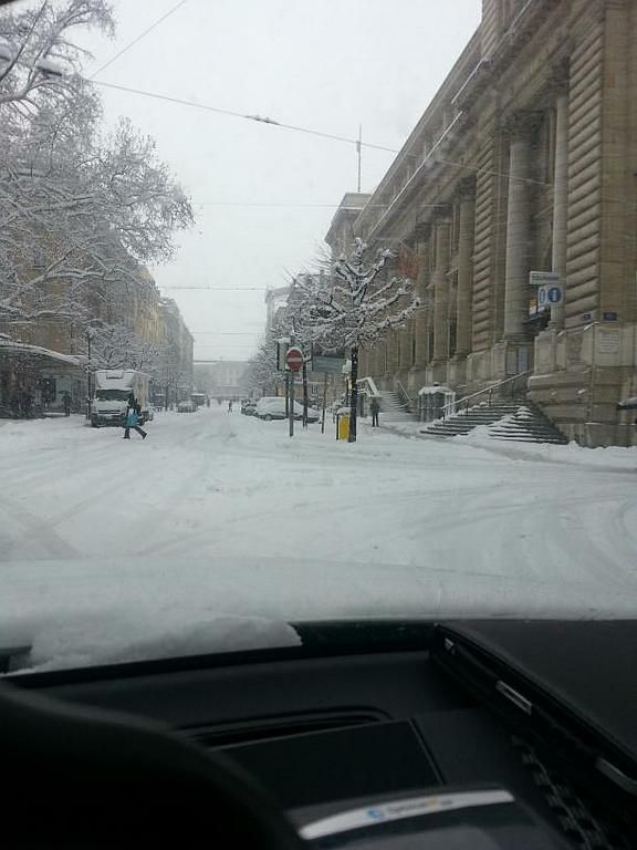 GENEVE TAXI - Transport sûr en hiver à Genève