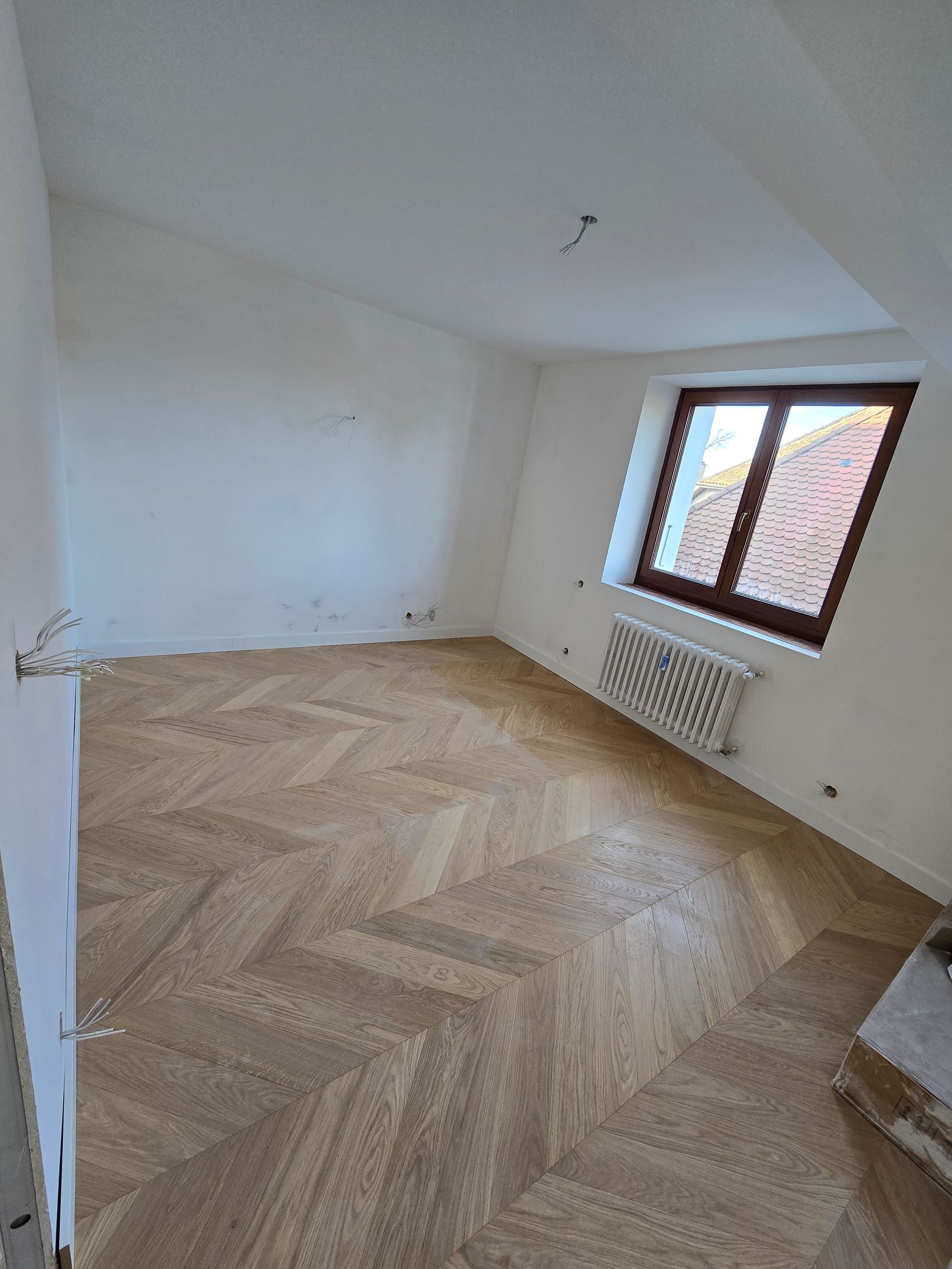 Pose parquet vernis pointe de Hongrie 