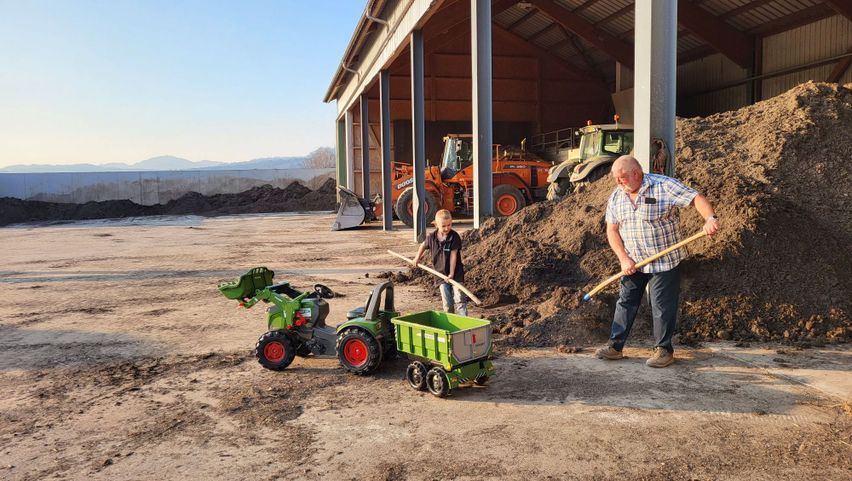 Roos Kompost Ag Kompostierung und Grüngutentsorung Zentralschweiz