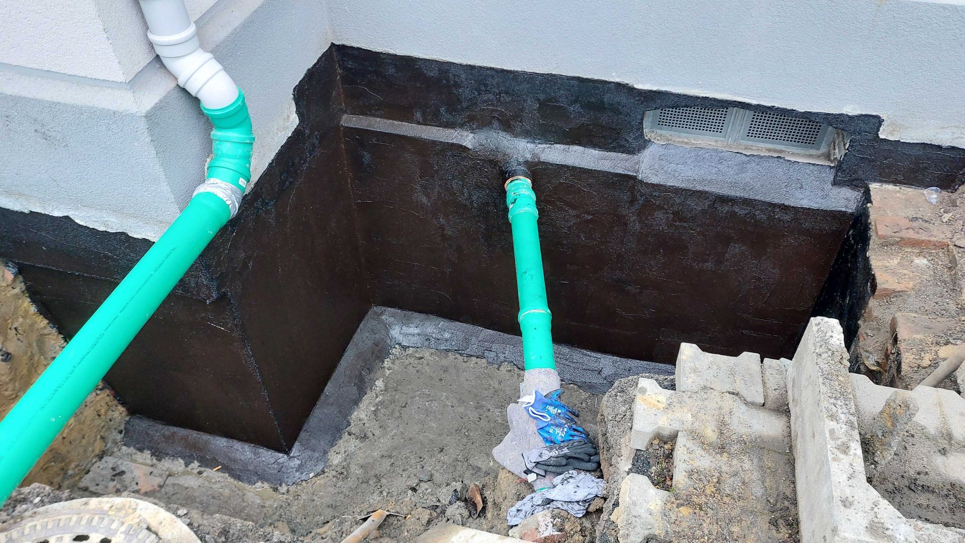 Rückbau eines Sickerschachtes im Zuge eines Außenisolierung