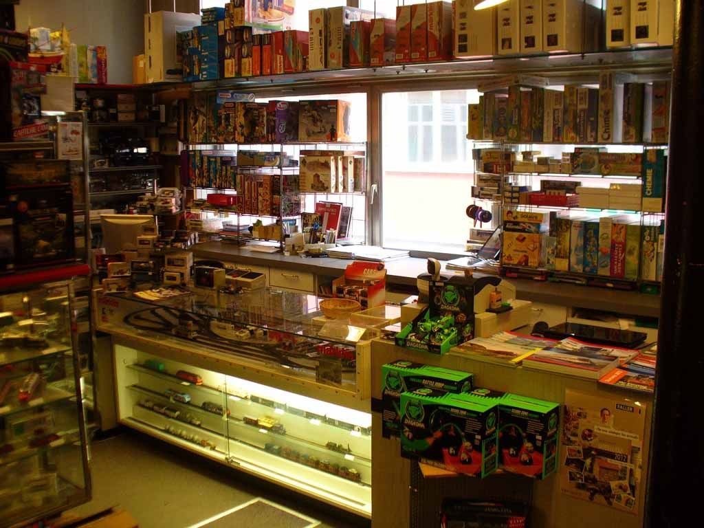 Arc-en-Ciel - intérieur du magasin - Neuchâtel