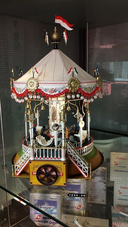Carousel Märklin 16121, CHF 1260.-