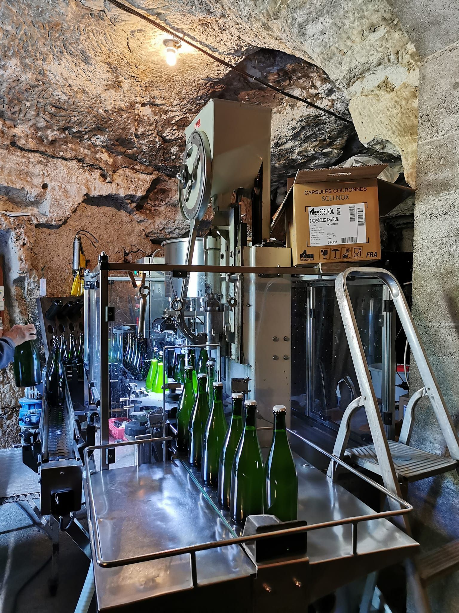 Mise en bouteille à la cave
