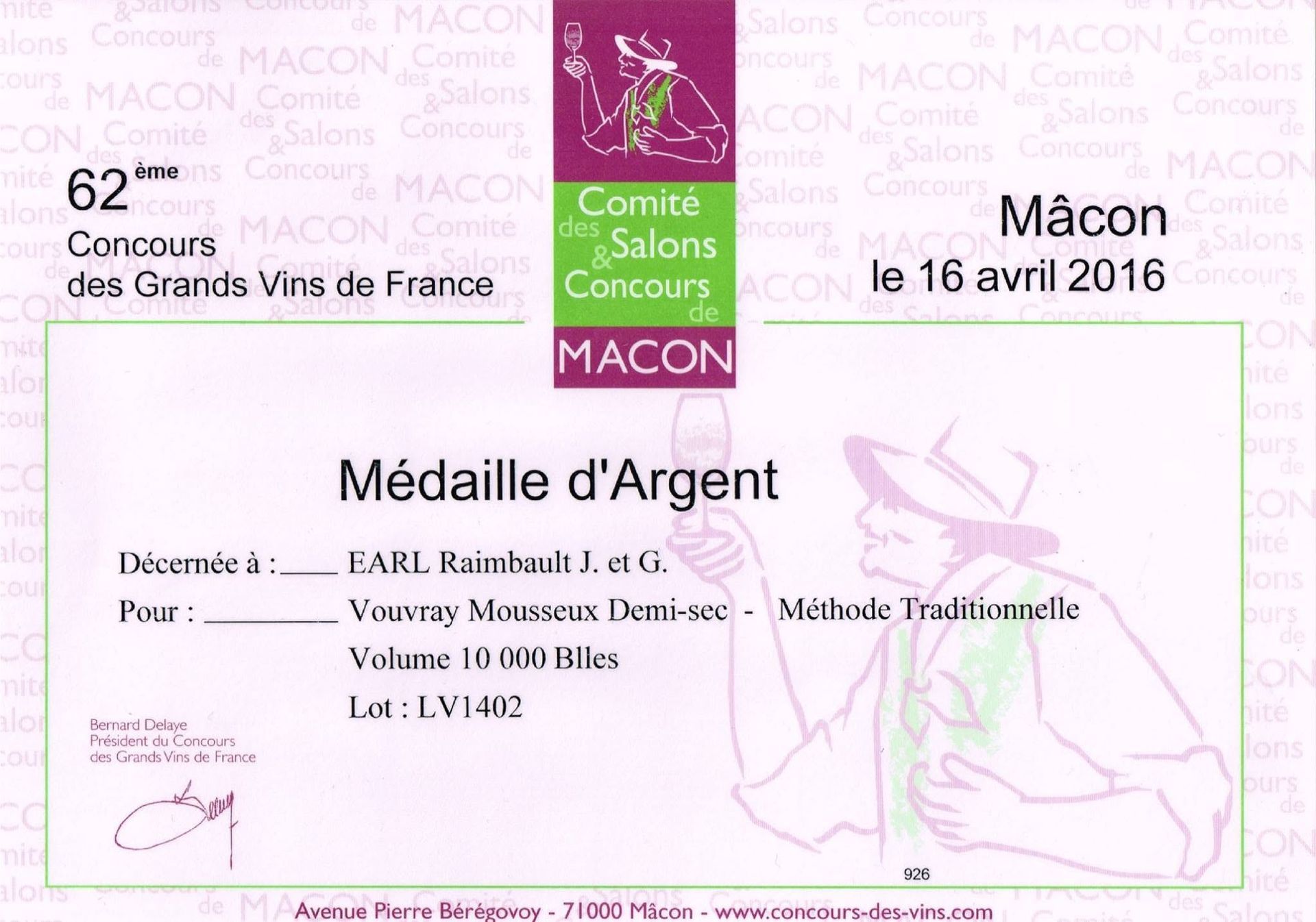 Médaille d'argent pour le vin Vouvray mousseux demi-sec, Mâcon, avril 2016