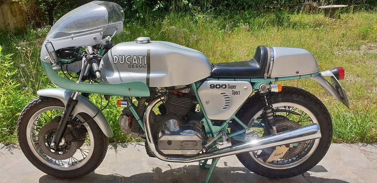 Ducati desmo 900