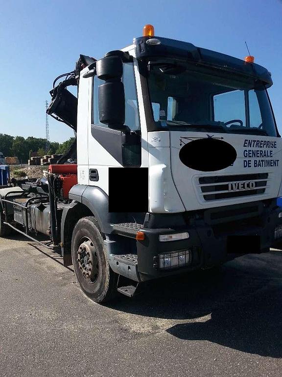 Camion (adjugé 75 000€)