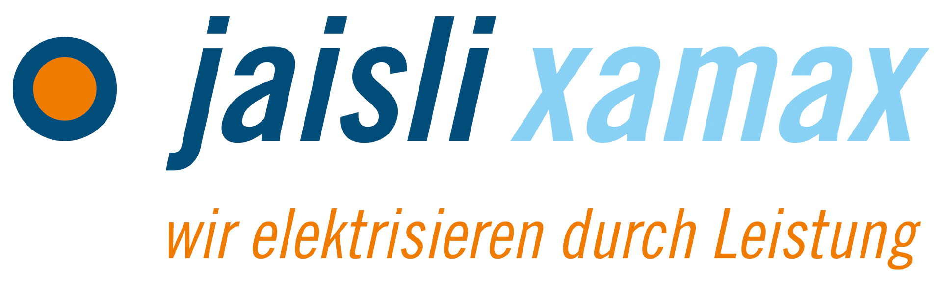 Logo für das Unternehmen Jaisli Xamax. Es besteht aus einem blau-orangen Kreis und einem Text in Blau und Hellblau mit dem Slogan „Wir elektrisieren durch Leistung“.