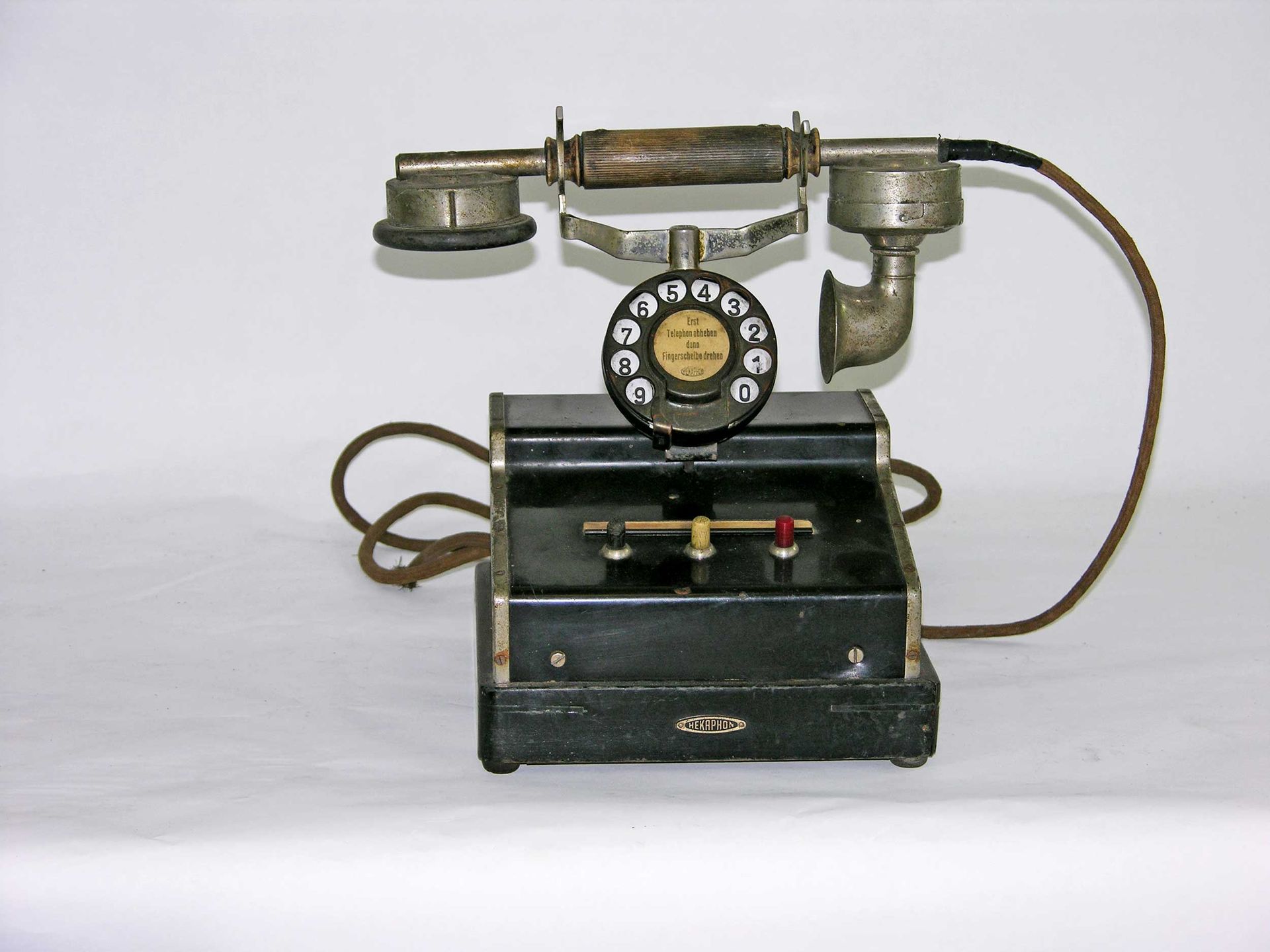 Sammlung Hans Müller - Hekaphon Tischapparat mit Wählscheibe
