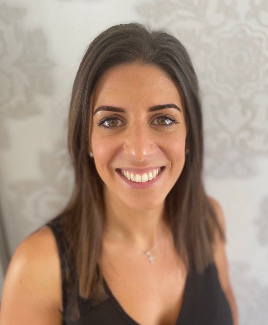 Maquillage sourcils semi-permanent