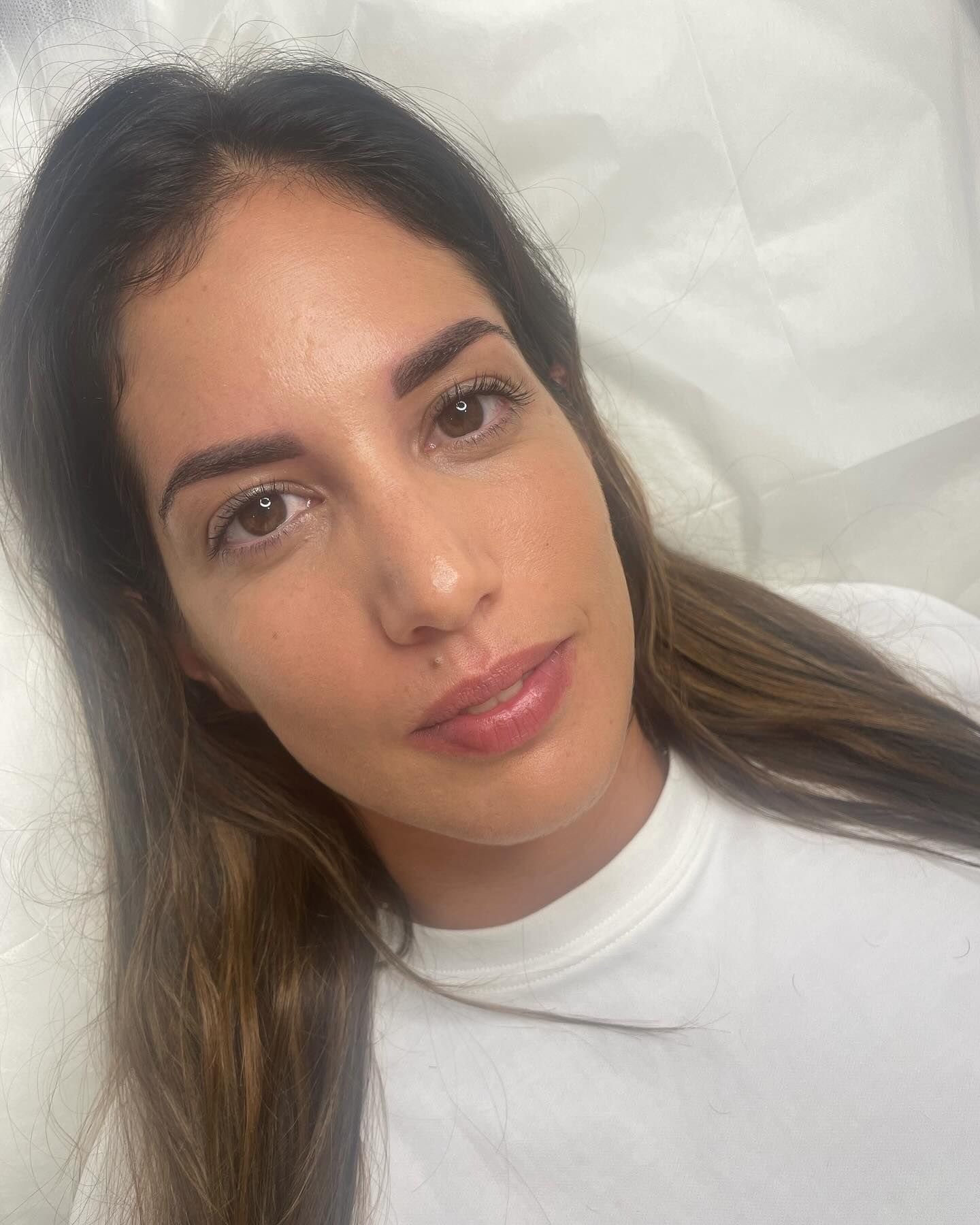 Sourcils microblading